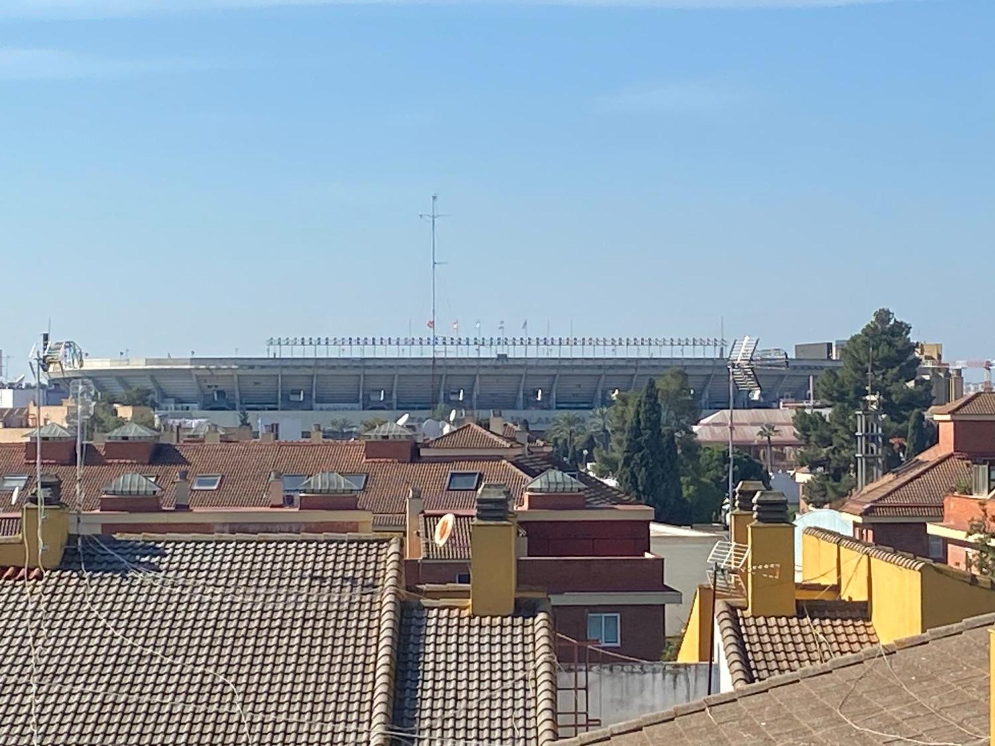 Shared Apartment! Piso Compartido! Общая Квартира! Sevilla Kültér fotó