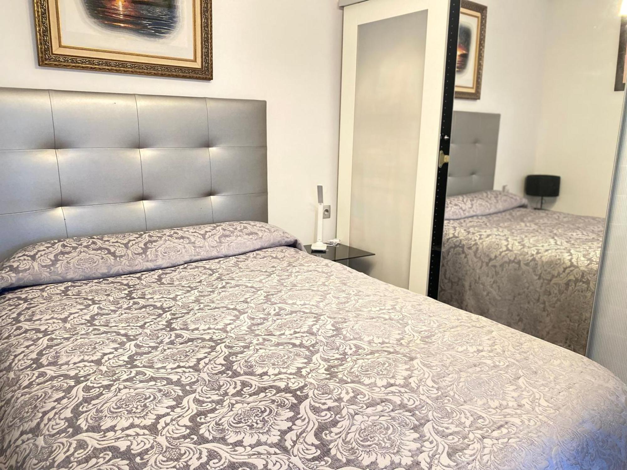 Shared Apartment! Piso Compartido! Общая Квартира! Sevilla Kültér fotó