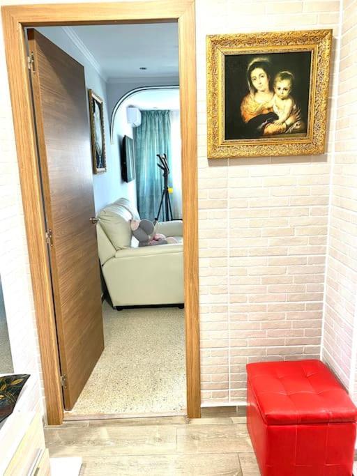 Shared Apartment! Piso Compartido! Общая Квартира! Sevilla Kültér fotó