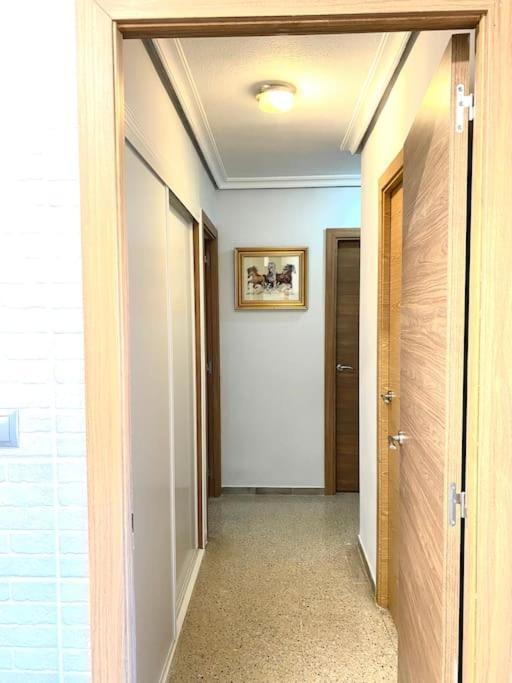 Shared Apartment! Piso Compartido! Общая Квартира! Sevilla Kültér fotó
