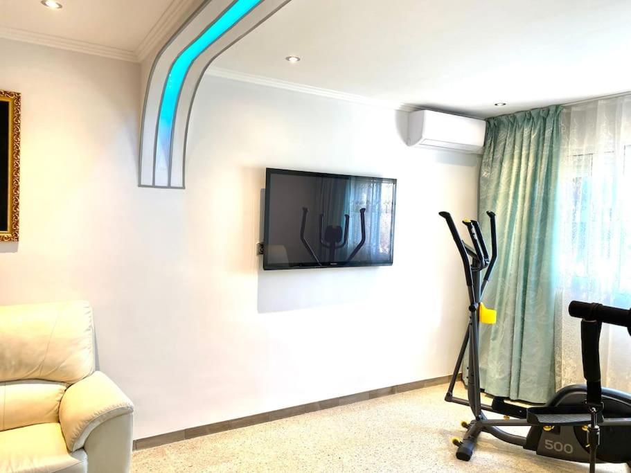 Shared Apartment! Piso Compartido! Общая Квартира! Sevilla Kültér fotó